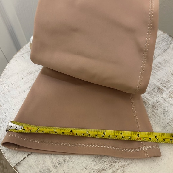 Torrid Elegant Nude Knee-High Women's Boots Peak Toe Size 11 women. NWT in Box. - Picture 10 of 12